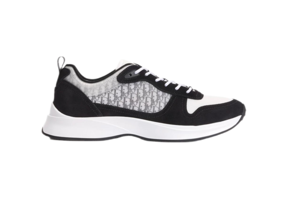 E9AB16E4-CEC3-4BF3-9D91-E50A2F0B1E25 Monogramme white and black